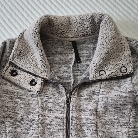 Kuhl Gray Women's Jacket Size M - Picture 3 of 11